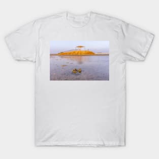 BEACH T-Shirt